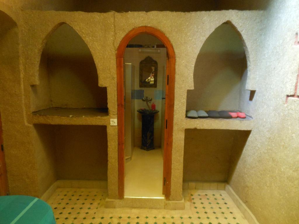 Riad Aicha & Camel Trekking เมอร์ซูกา ภายนอก รูปภาพ